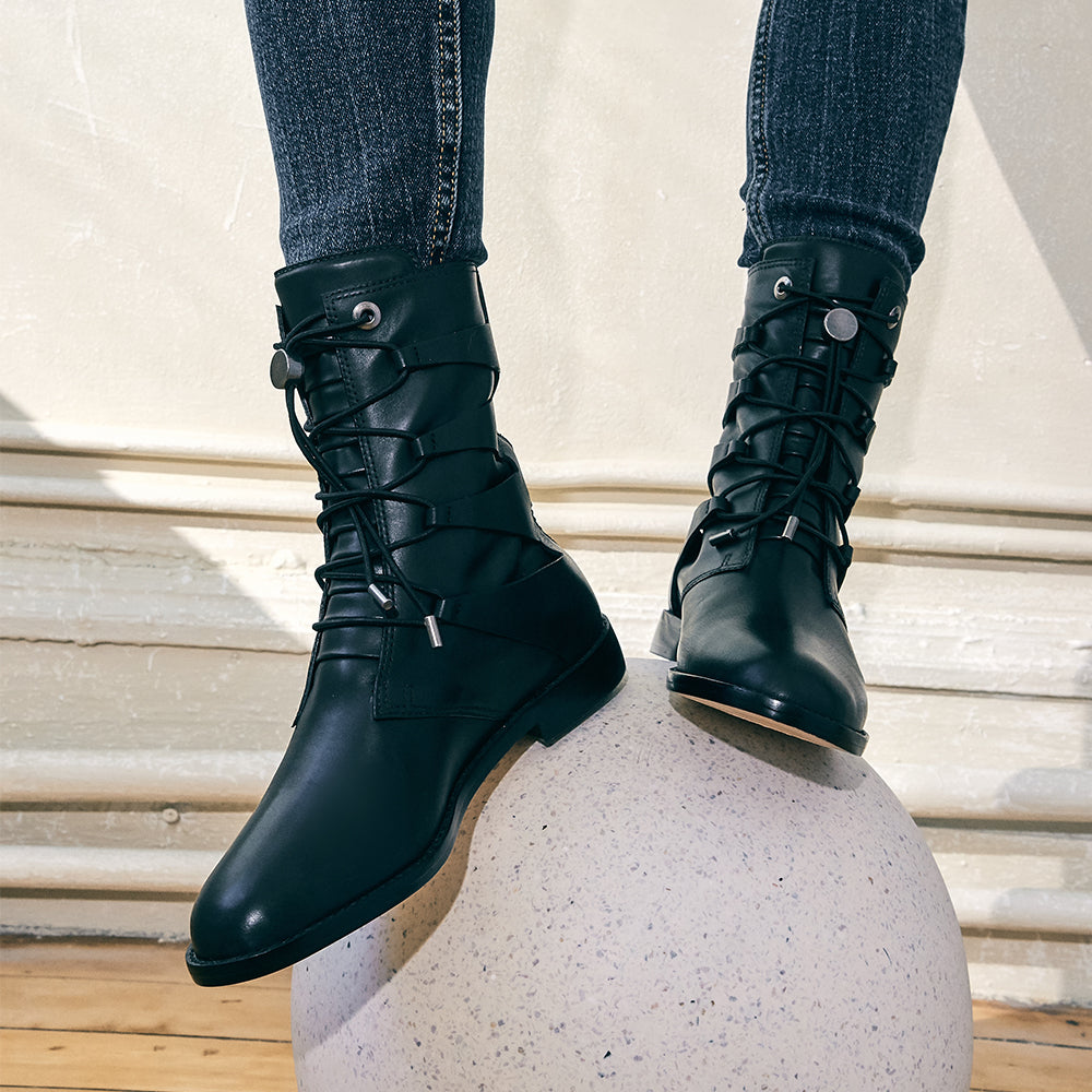 Daniella Shevel black moss boot with jeans on ball